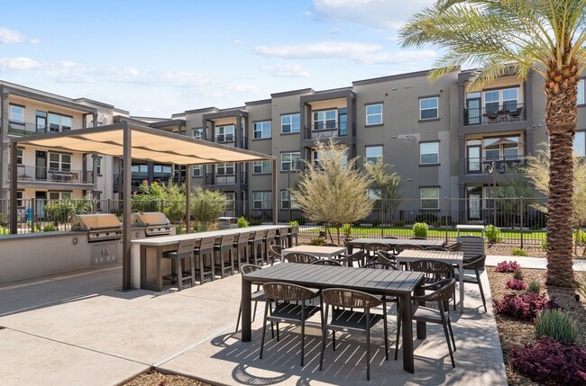 Amberlin Queen Creek 55+ Active Adult