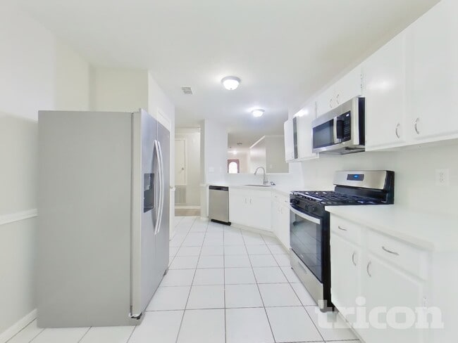 Photo - 18018 Heron Forest Ln