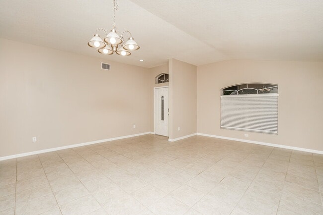 Photo - 15950 Leatherleaf Ln