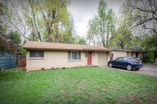 3-Bedroom House Near City Park! - 3-Bedroom House Near City Park!
