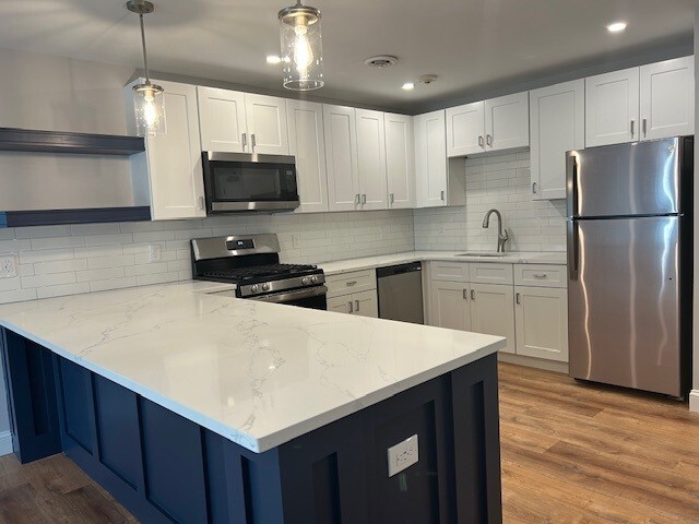 Harborview Apartment Community