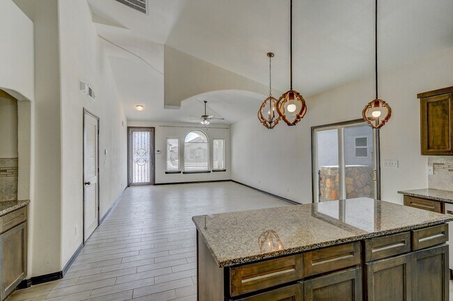 Photo - Modern Elegance Meets Comfort in This Pristine Eastside Home