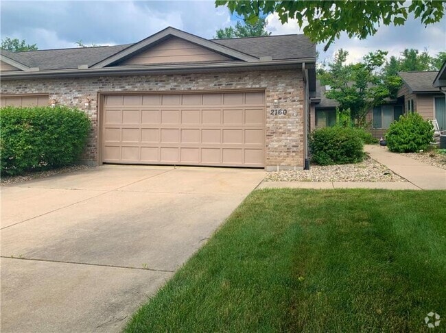 Building Photo - 2 bedroom in Decatur IL 62521 Rental