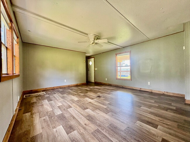 Photo - 1056 Pecan Dr