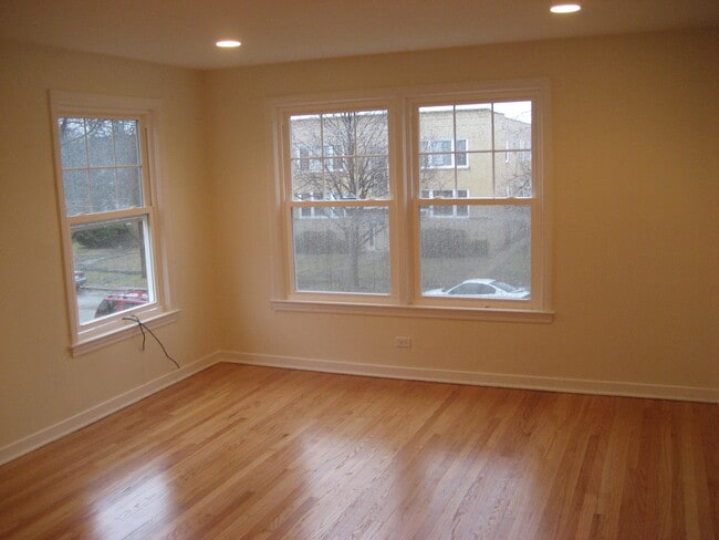 Photo - 9000 La Crosse Ave Unidad 1n