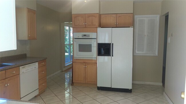 Photo - 18 Country Squire Ct