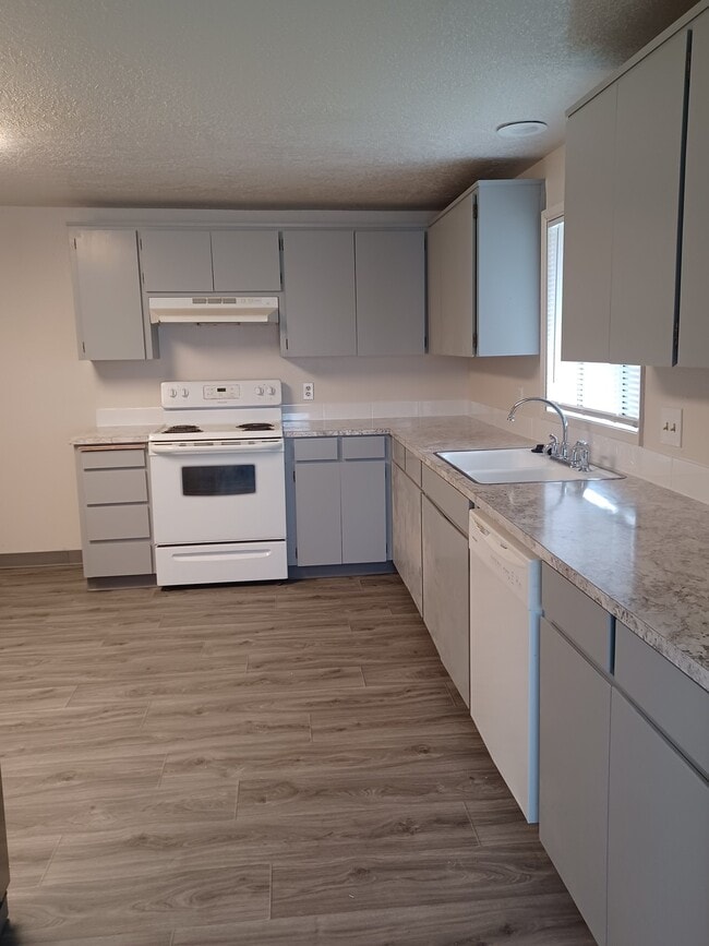 Building Photo - 1024 Prospect St