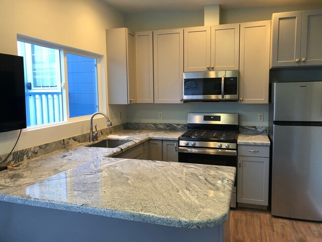 Photo - 155 14th St