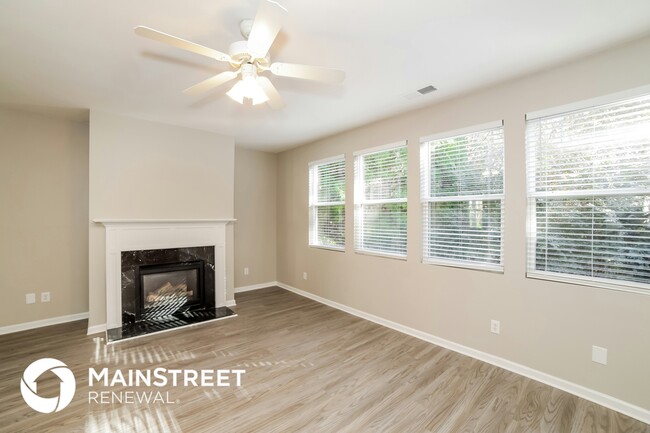 Photo - 6246 Waverly Ln