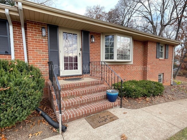Photo - 1508 Chesley Pl