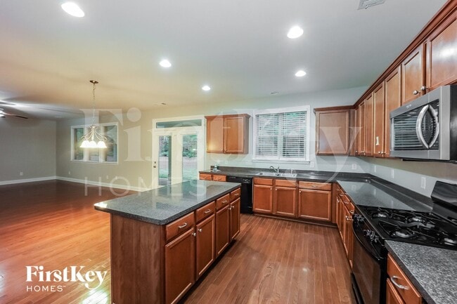 Photo - 100 Algerine Ct