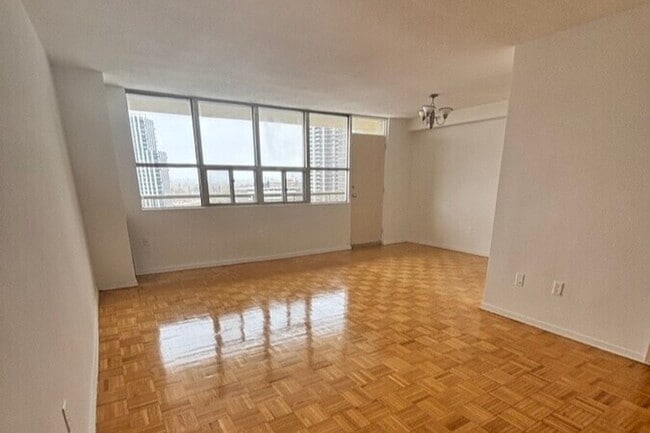 Building Photo - 52 Mabelle | Far Investments