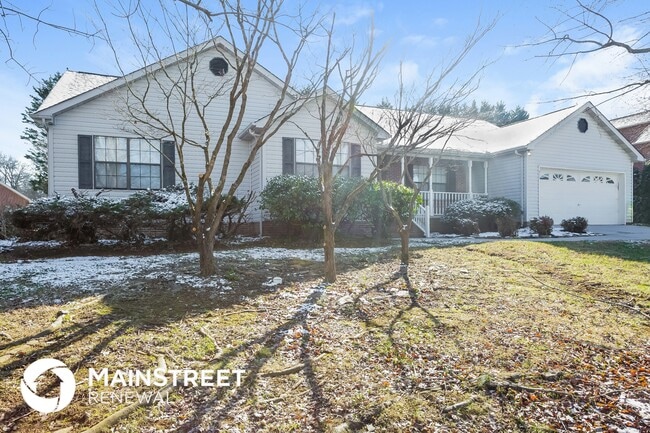 Photo - 411 Leeds Ct