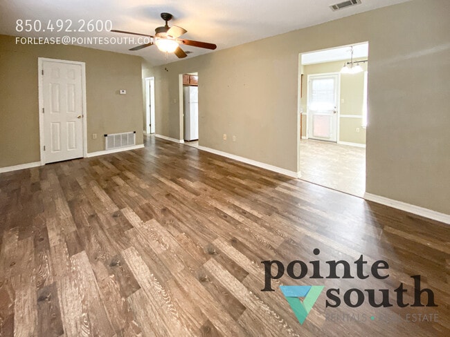 Photo - 21846 Mahan Dr