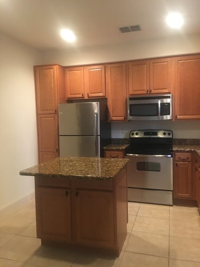 2646 Bella Vista Dr
