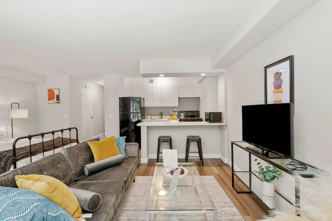 Photo - 1379 N Lake Shore Dr