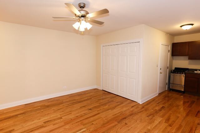 Photo - 730 W Cornelia Ave Unidad 612