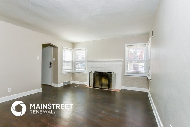 15 Spring Dr