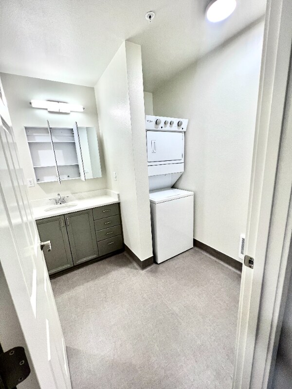 Photo - 2330 Yakima Ct Unidad C302