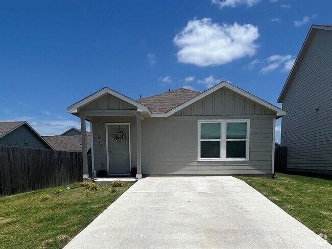 Building Photo - 505 Sergeant Murphy Rd Rental