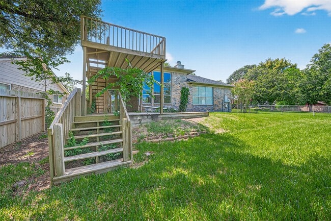 Photo - 319 Fantasy Ln