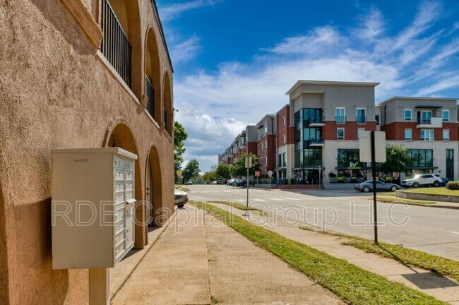 Photo - 811 S Mesquite St Unidad 8