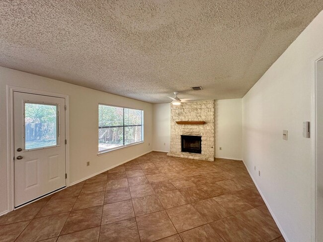 2506 Tierra Blanco Trail