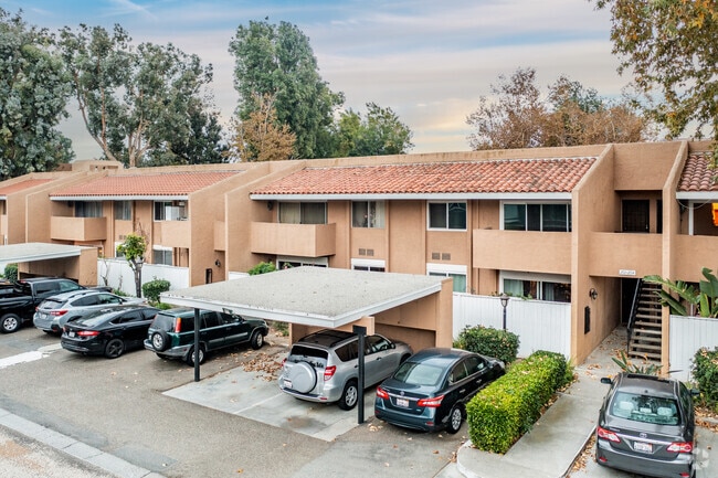 Photo - South Coast Villas Apartments
