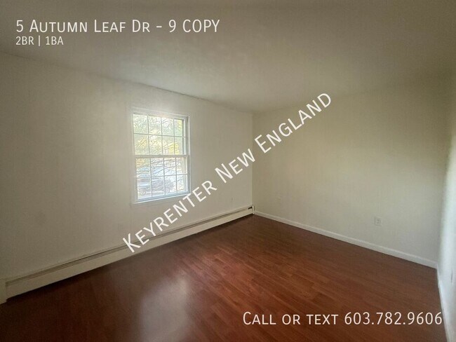 Photo - 5 Autumn Leaf Dr