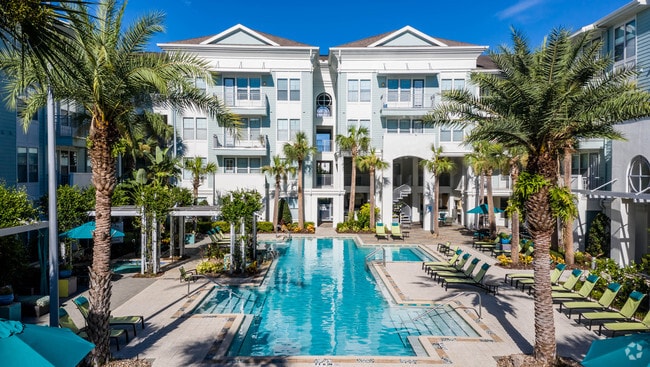 Photo - Aqua at Millenia