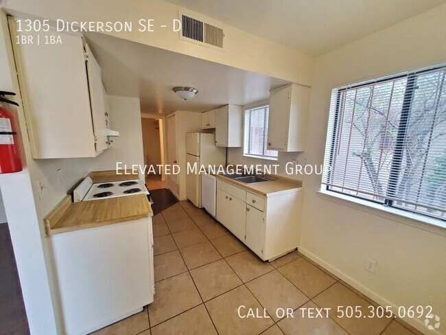 Building Photo - 1305 Dickerson Dr SE Unit D Rental