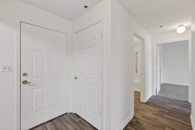 Photo - Argyle Avenue Apartments
