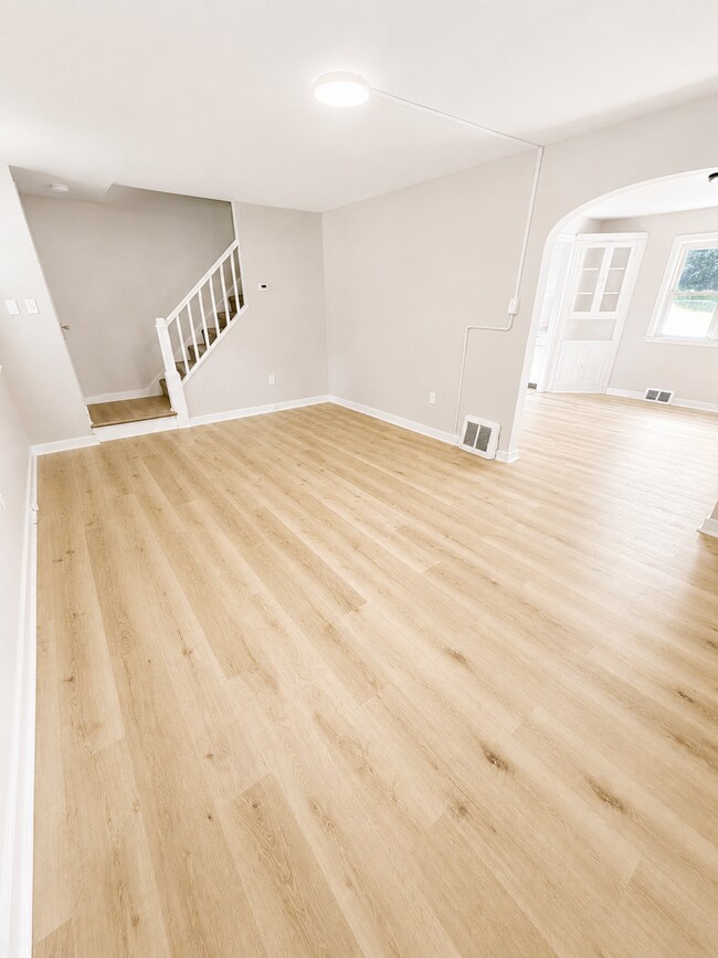 352 Orin St