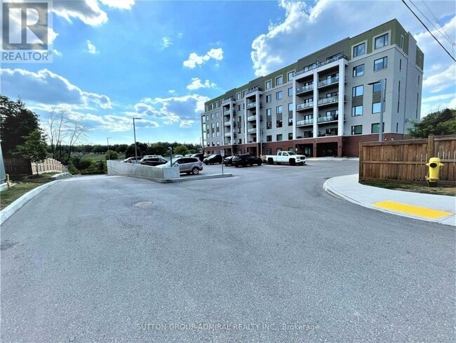 Photo - 64 Queen St Unit G3