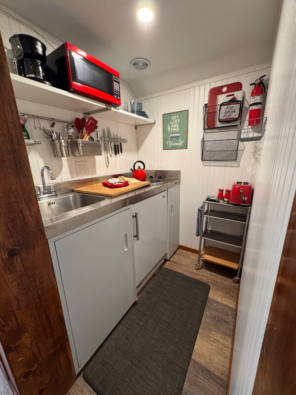 Photo - 451 Brassie Ave