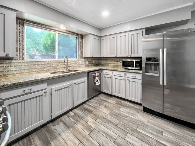 Photo - 6347 Limestone St