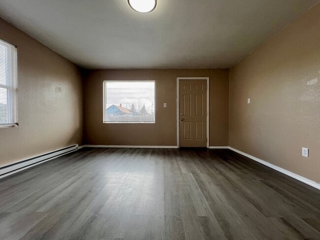 Photo - C914 Unidad 914