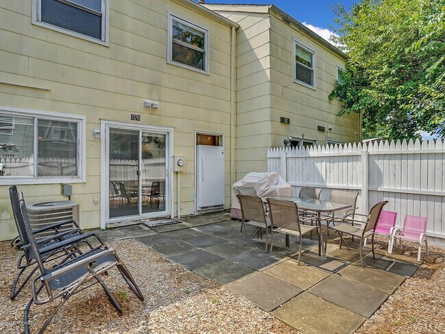 Photo - "Charming 3-Bed, 2- in Lakewood -