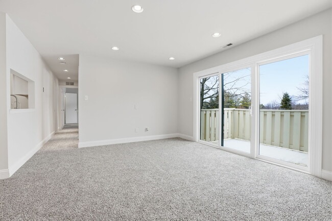 Photo - 1210 Braxton Ct