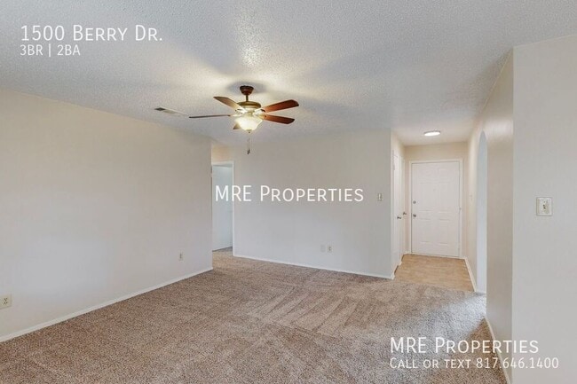Photo - 1500 Berry Dr