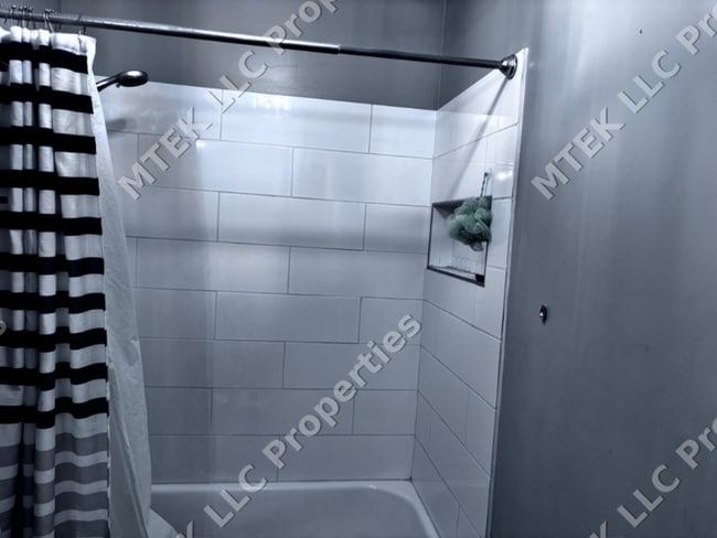 Photo - 8 Pinehurst Ct