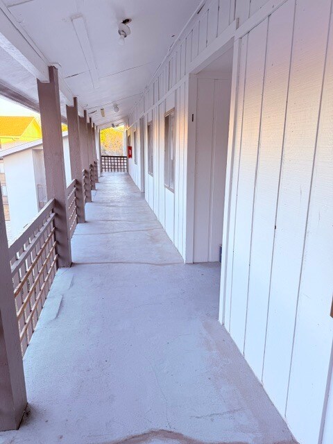 Photo - 6519 W Newberry Rd