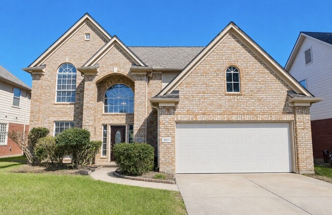 Building Photo - 18522 Autumn Park Dr