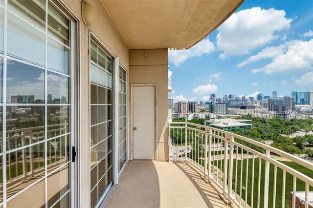 Building Photo - 3225 Turtle Creek Blvd Unit 1518 Rental