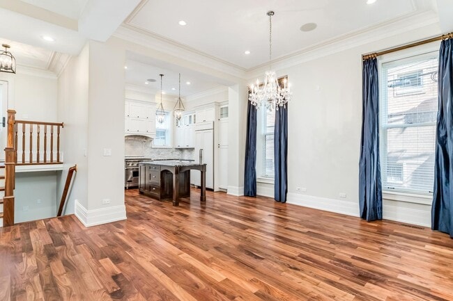 Photo - 118 W Chestnut St