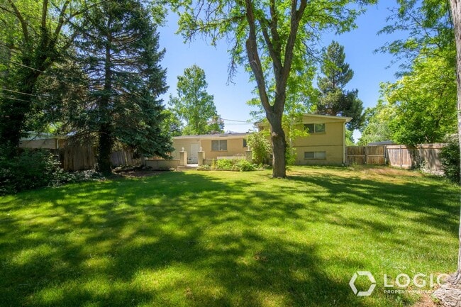 Photo - 1911 Cecelia Cir