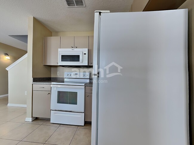 Photo - 10332 Summerview Cir