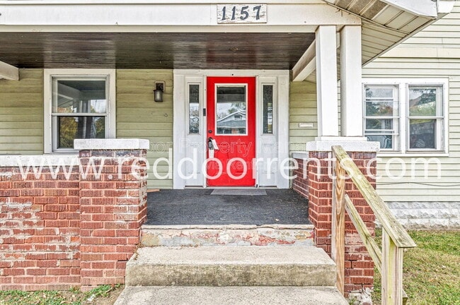 Building Photo - 1157 W 32nd St