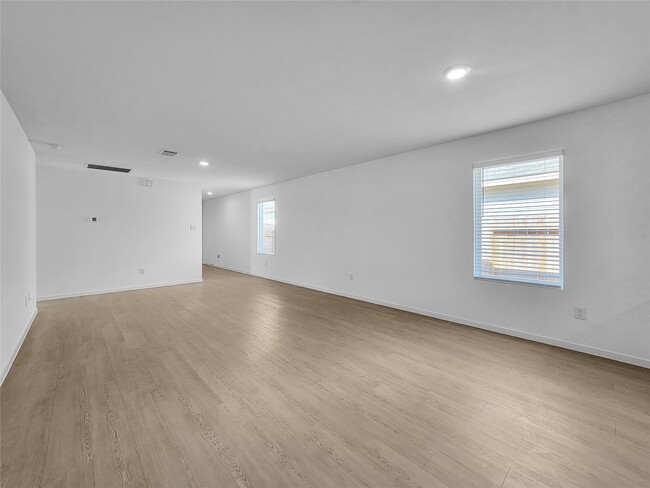 Photo - 14611 S Ascot Bnd Cir