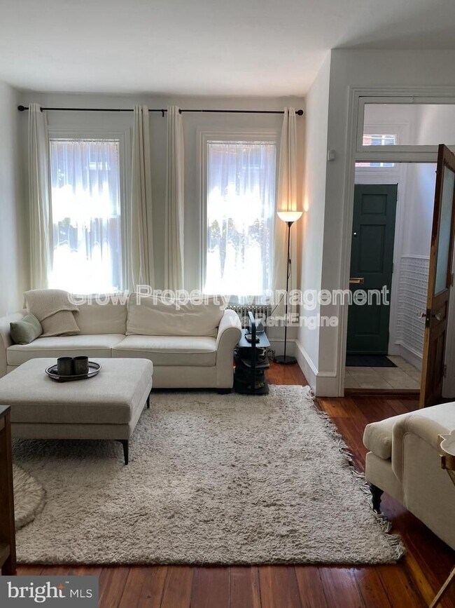 Photo - 866 N Lawrence St Rental